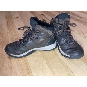 Womens Columbia Newton Ridge Plus Waterproof Hiking Boots Size 8.5 Omni-Grip